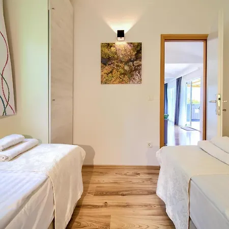 Holiday Homes Kanajt Punat Exterior photo