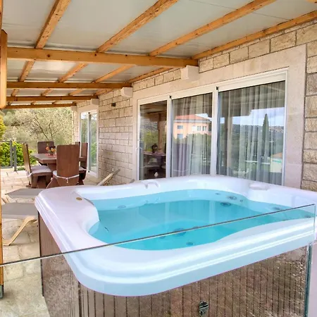 Holiday Homes Kanajt Punat Exterior photo